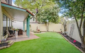Spacious San Antonio Home With Patio And Grill!